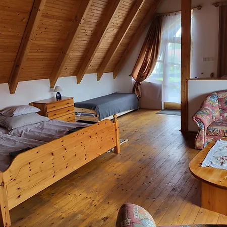 Ferienhaus Rozsa Porta Vonyarcvashegy